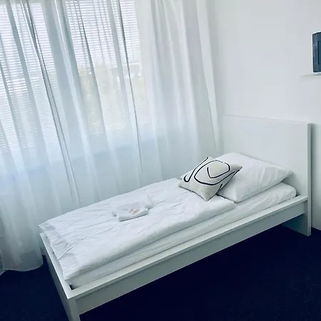 Apartmany Bryksova Prague Exterior photo