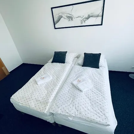 Apartmany Bryksova Prague Exterior photo